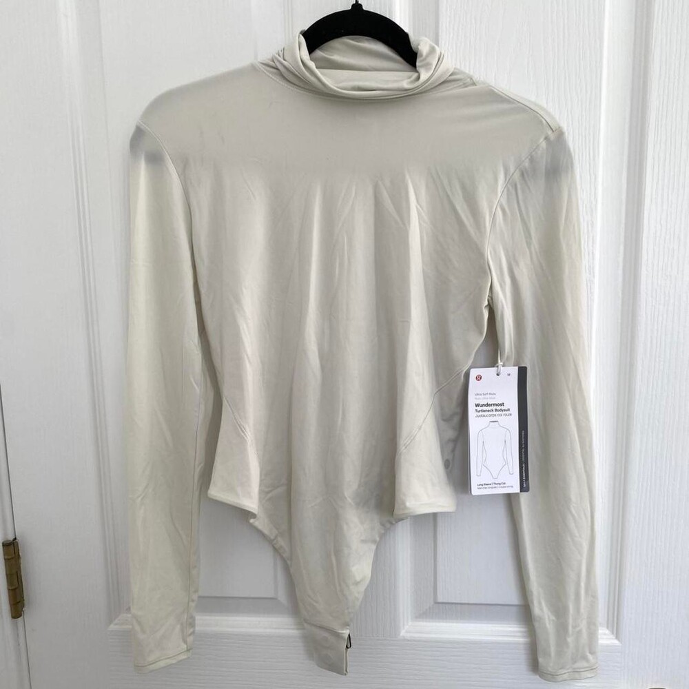 NWT Lululemon Women's Bone Bodysuit